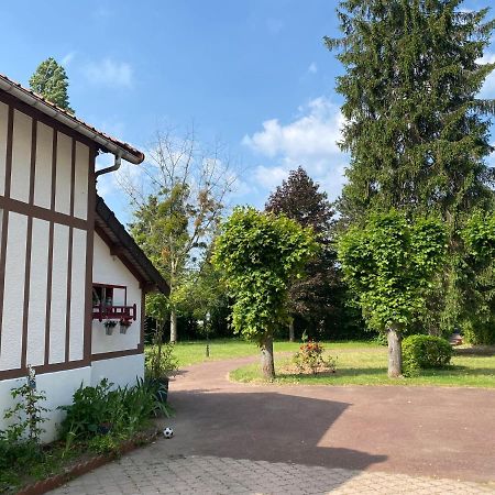 Studio Epicea Avec Jardin Dans Charmante Propriete Méry-sur-Oise Extérieur photo