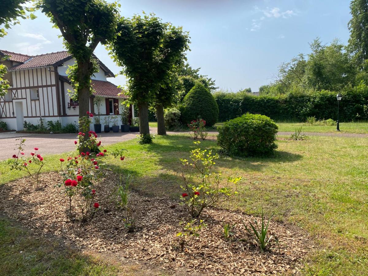 Studio Epicea Avec Jardin Dans Charmante Propriete Méry-sur-Oise Extérieur photo